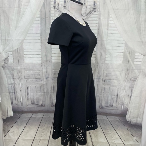 Signature Collection Size Small Little Black Dress Short Sleeve Scoop Neck EUC - Picture 5 of 10